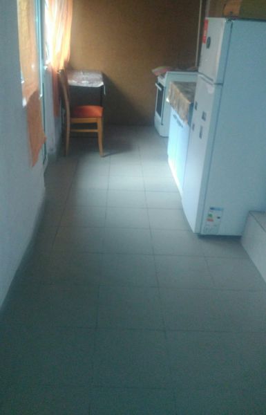 inchiriez-casa-la-curte-big-0