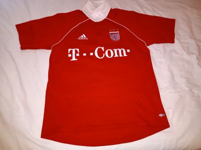 tricou-fotbal-bayern-munchen