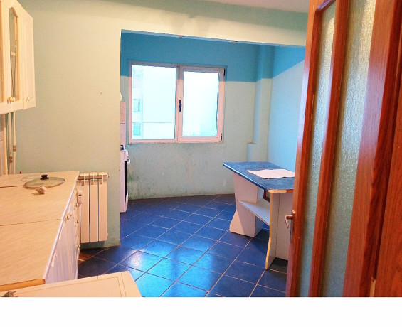 vand-apartament-cu-doua-camere-big-2