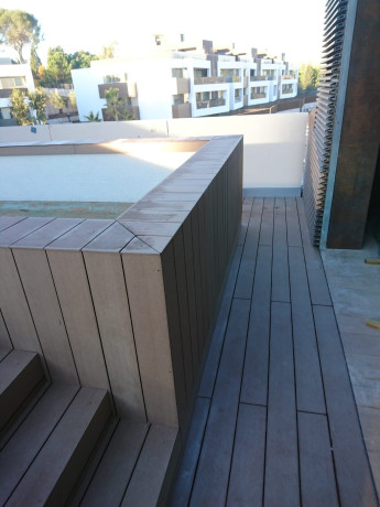 montaj-parchet-exterior-interior-imbracat-scari-din-len-big-1