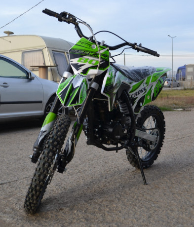 motocross-dirtbike-hurricane-250ccmanual-big-0