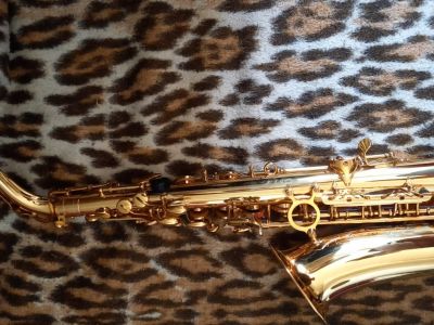 saxofon-marca-flamepro-mi-bemol