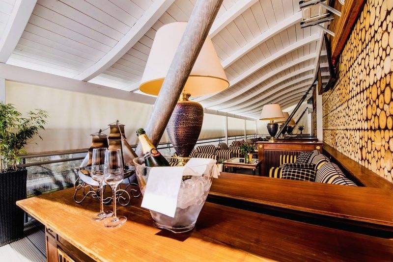 elvetia-zeus-saunaclub-urgent-big-0