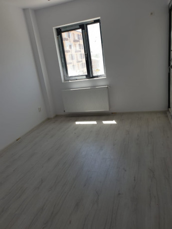 proprietar-3-camere-militari-residence-65mpu-56800e-big-0
