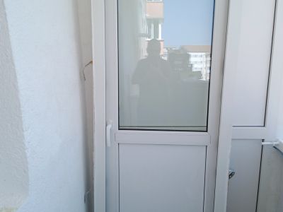 vand-usa-rabatabila-si-geam-termopan-fix-pentru-exterior