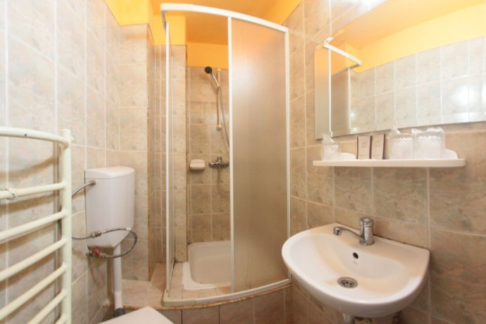 expert-imobiliare-hmta-oferim-cazare-pe-perioada-festivalului-husttle-big-3