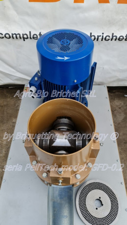 presa-peleti-rumegus-sau-paie-gfd-02-fermier-250-kgora-big-3