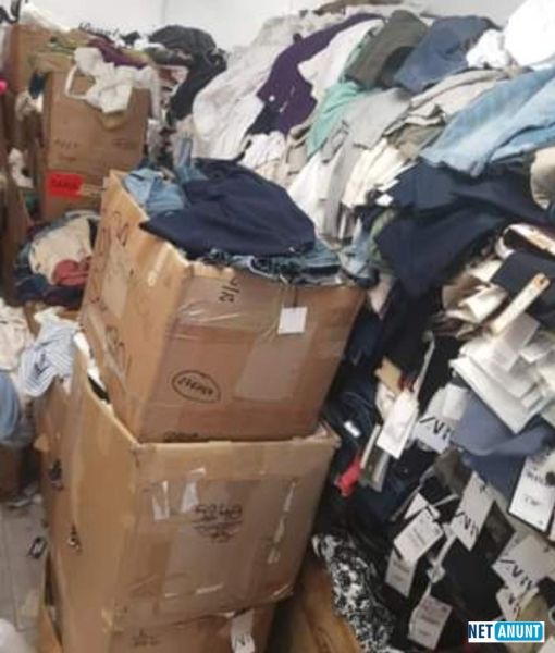 vand-loturi-de-haine-diferite-branduri-big-0