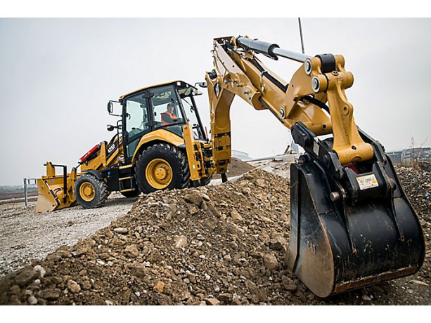 inchiriez-buldoexcavator-cu-atasamente-diverse-big-3