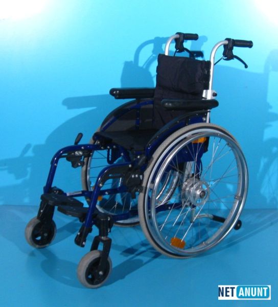 scaun-cu-rotile-aluminiu-semiactiv-big-0