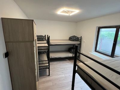 cazare-muncitori-iasi-zona-centrala-mijloc-de-transport-in-aproapiere