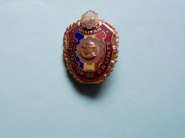 insigna-constructor-de-frunte-militar-big-4