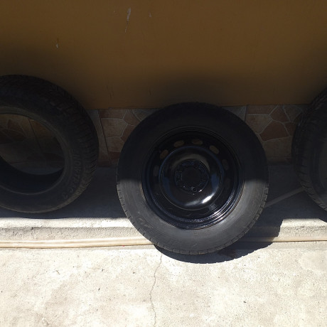 vand-4-cauciucuri-cu-4-jante-de-tabla-big-3