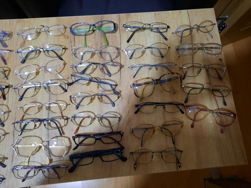 vand-ochelari-de-vedere-big-0