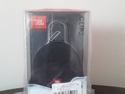 boxa-jbl-clip-3