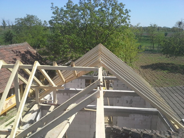 acoperisuri-dulgerie-reparati-terase-izolati-polester-constructii-big-3