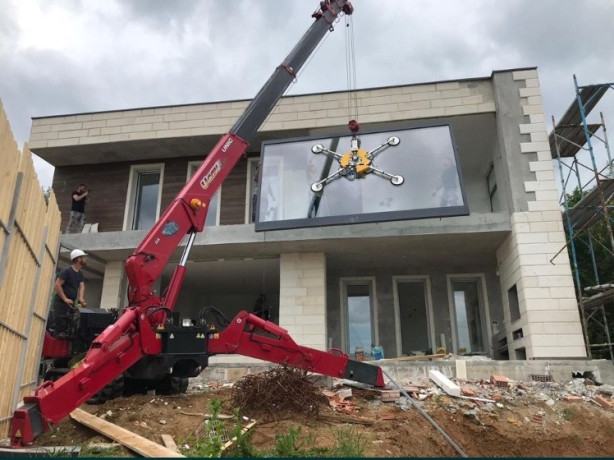 inchiriere-stivuitor-35-7-t-si-macara-spider-big-3